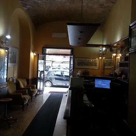 阿尔塔维拉酒店 2* 罗马