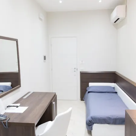 Venustas Hotel 3*