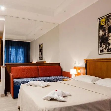 Hotel Rona 2*