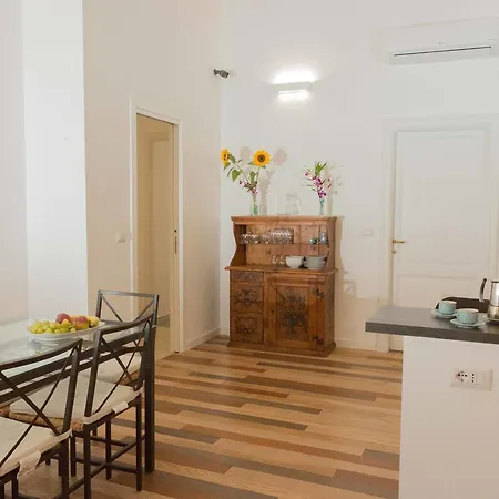 Bed & Breakfast Domus Aurea *