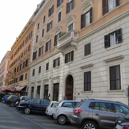Guest house Domus Ludovisi - Daplace Collection 3*