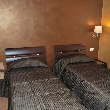Gasthof My Piazza Di Spagna 4*