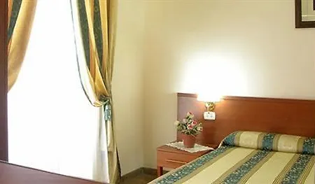 Hotel Maryelen 2 3*