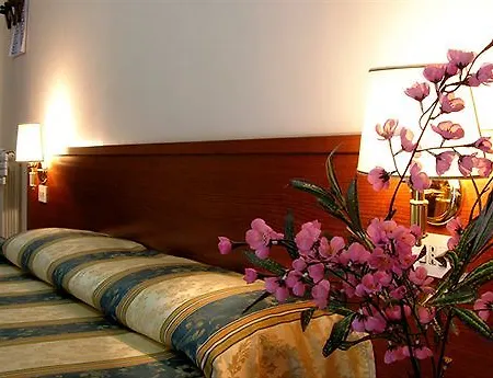 Maryelen 2 3* Roma