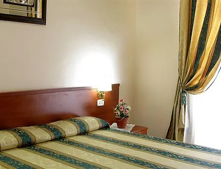 Hotel Maryelen 2 3*