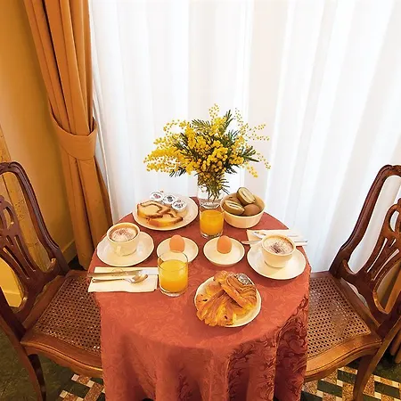 Ξενοδοχείο Borghese Contemporary 4*