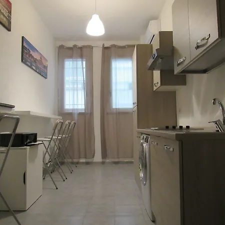 Roema 2* Rome