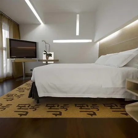 Hilton Garden Claridge 4* Rome