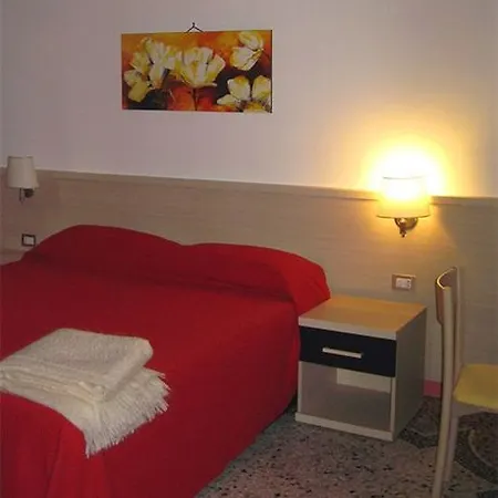 Hold - Luxury 2* Řím