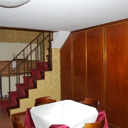 Aparthotel Casale Mostacciano 3*