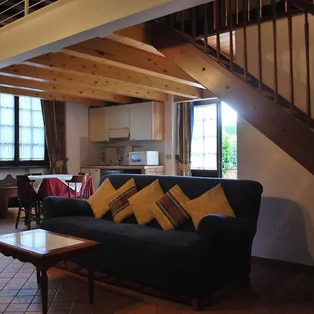 Aparthotel Casale Mostacciano 3*