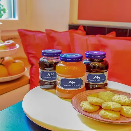 Allegra's House Caracciolo Гостевой дом