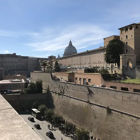 Apartment Vatican Garden Rome