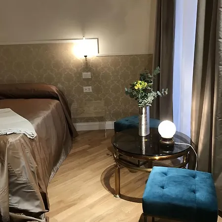 Guest house Mia Al Pantheon Luxury 2*