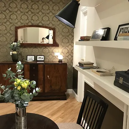 Guest house Mia Al Pantheon Luxury 2*