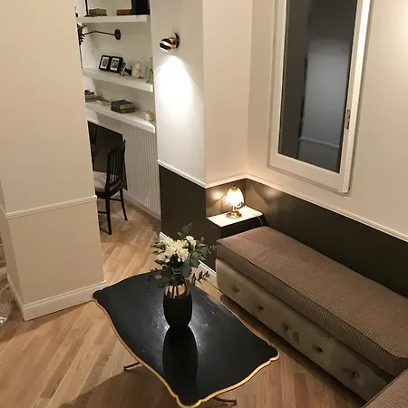 Mia Al Pantheon Luxury Guest house 2*