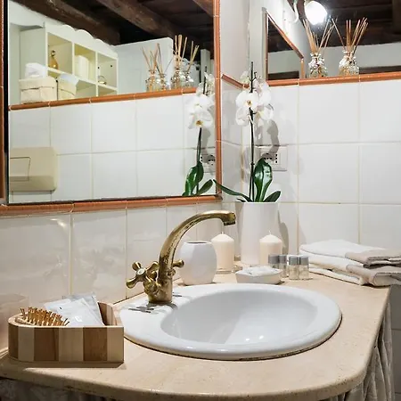 Trastevere - Mantellate Home-ospedale Bambin Gesu * Rome