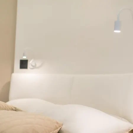 Lux In Guest house