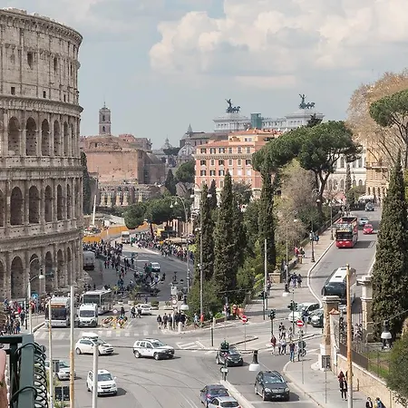 In Colosseo View Luxury Appartamento