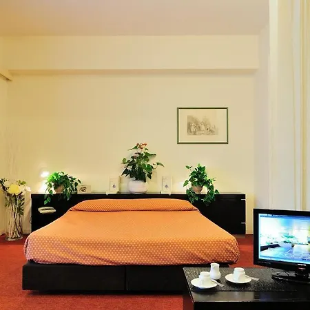 Aparthotel Sacconi 4*