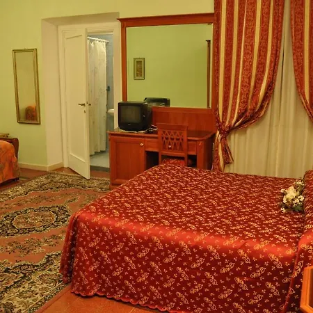 Hotel Sandra