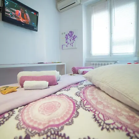 Green Line Bed & Breakfast *