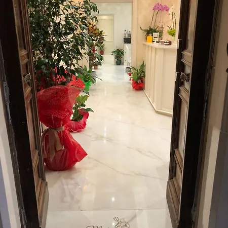 Maison Tritone 4* Řím
