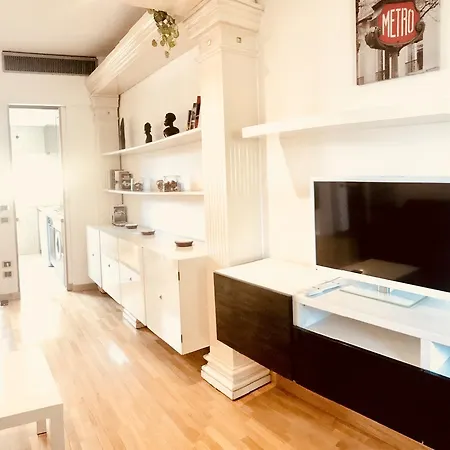 Apartment Giulio Cesare Luxury *