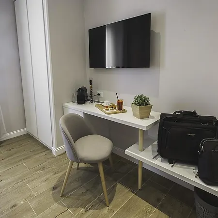 Colonna Luxury 2* Roma
