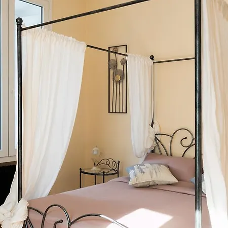 Holiday home Homehouse Giulio Cesare-San Pietro Rome