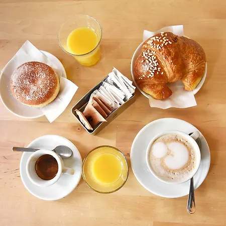 Bed & Breakfast Grammy