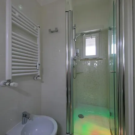 Tiburtina Elegance Guest house