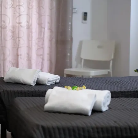 Tiburtina Royal Guest house *