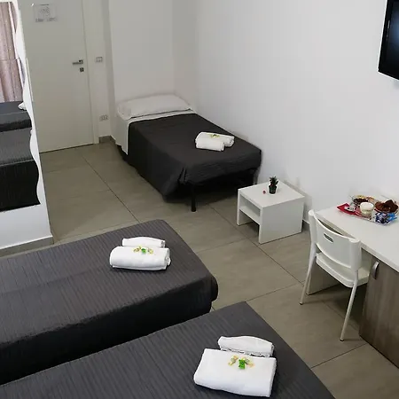 Tiburtina Royal Guest house *