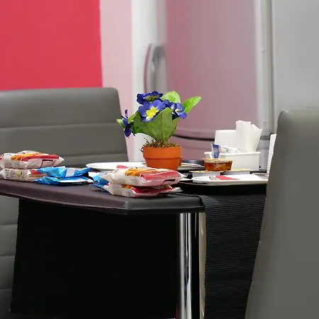 Tiburtina Royal Guest house