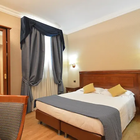 Montecarlo Hotel 3*