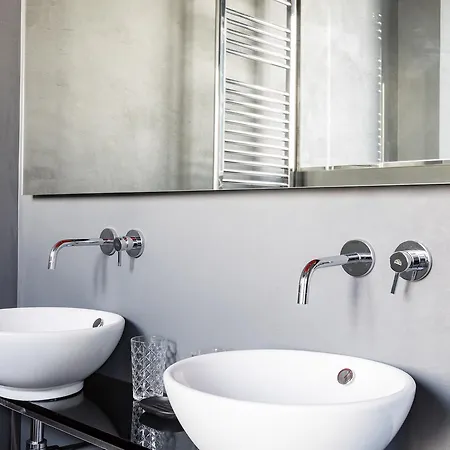 Pietra Bed & Breakfast Roma