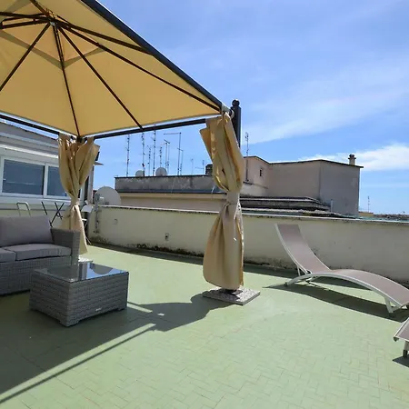 Appartamento Romantic Attic With Terrace Over Roma