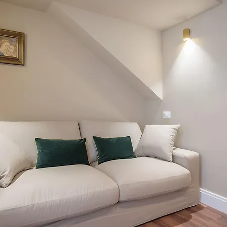 Borghese Luxury Terrace Guest house