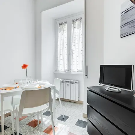 Апартаменты Sinuessa In Laterano Рим
