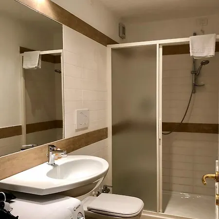 Monti Friendly House