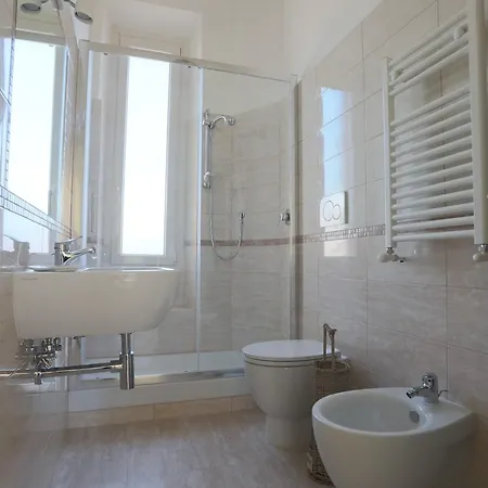 Apartment Domus Alba Al Colosseo *