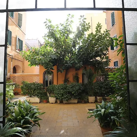 Domus Alba Al Colosseo Apartment