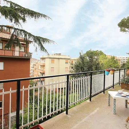 Apartment Elegant Terrace Near St. Peter