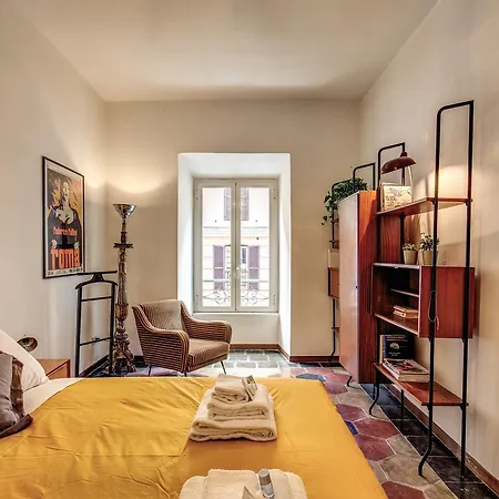 Trastevere San Cosimato Vintage