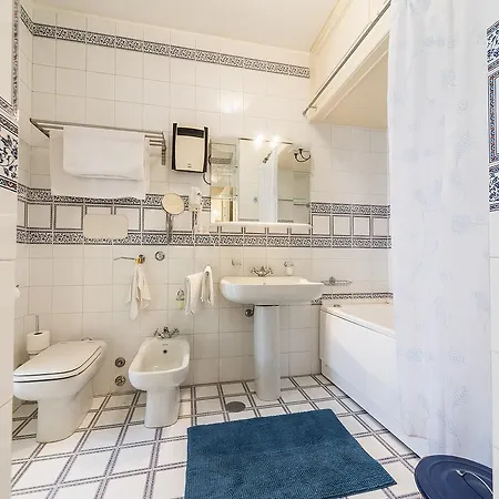 Casale Dell'insugherata 2* Rom