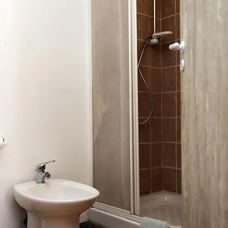 Bed & Breakfast T&v House 2*