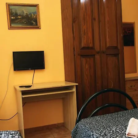 Bed & Breakfast T&v House 2*