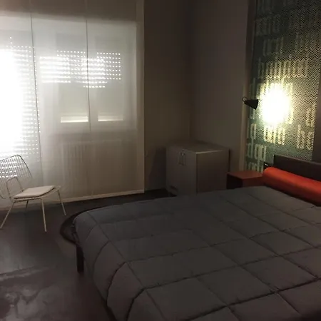 Tiburtina Suites, Guest house Rome