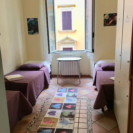 Zidan Hostel Rome